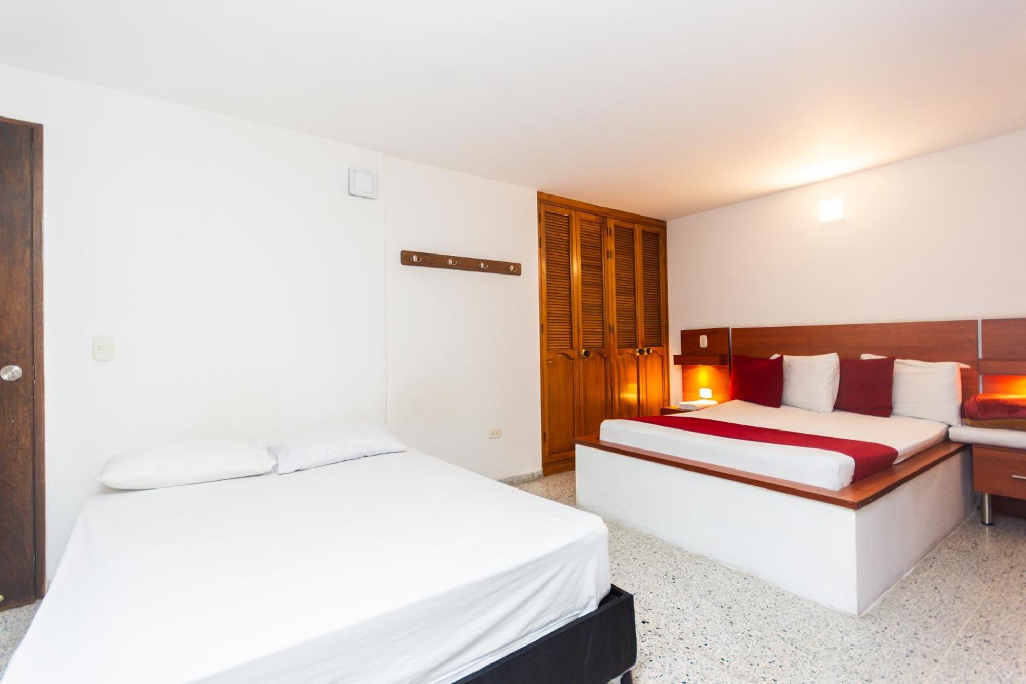 Hotel Bicentenario Rionegro Exteriör bild