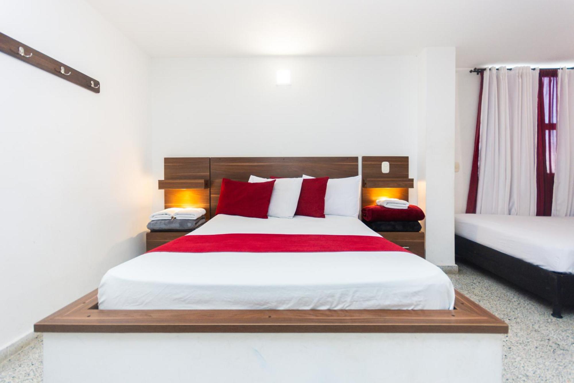 Hotel Bicentenario Rionegro Exteriör bild